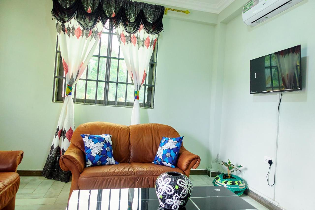 Indigo Cottage And Apartment Kumasi Eksteriør billede
