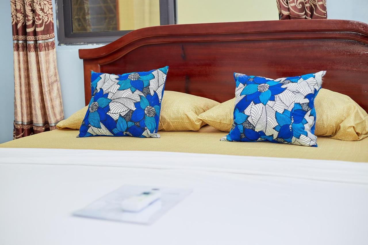 Indigo Cottage And Apartment Kumasi Eksteriør billede
